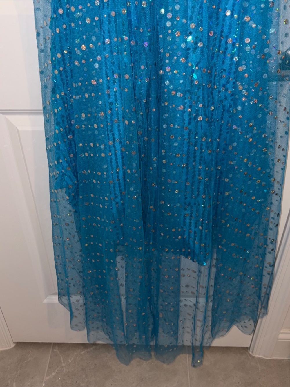 Elsa Princess Costume Long Cape Birthday Party Dress up Size 130 (7-6) years - Picture 15 of 16